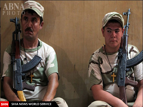 مسیحیان عراق زیر نظر گروههای شیعی برای جنگ با داعش آموزش می بینند + تصاویر