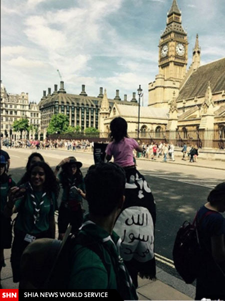 گشت زنی با پرچم داعش در خیابان های لندن+تصویر