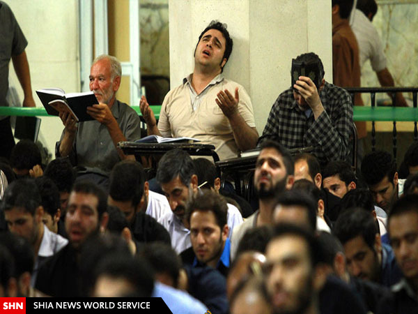 تصاویر مراسم شب احیا در حرم حضرت معصومه(س)