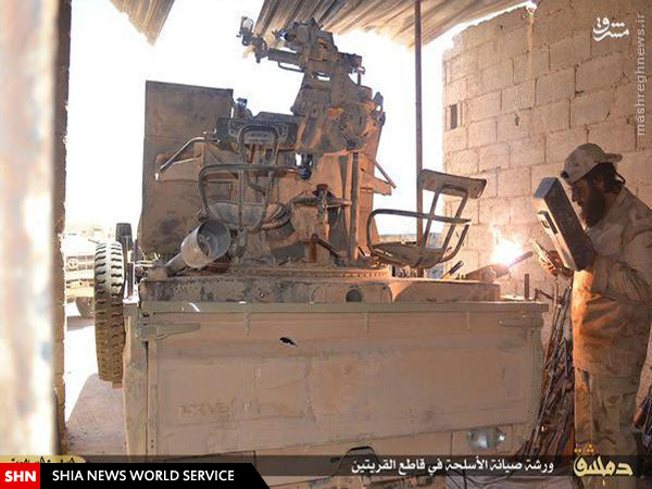 کارگاه اسلحه سازی داعش در قریتین حمص + تصاویر