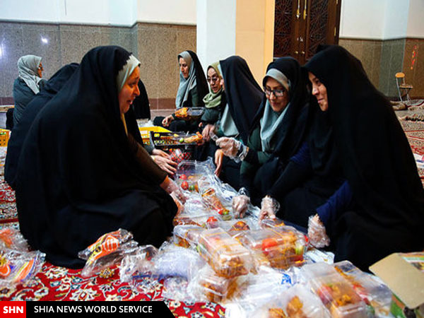 تصاویر آیین افطار در شاهچراغ شیراز