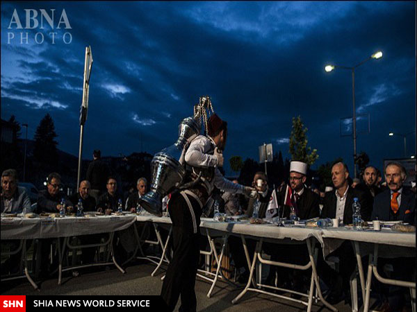 تصاویر افطار مسلمانان کوزوو در ماه رمضان
