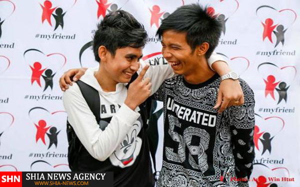 تصاویر سلفی دوستانه با مسلمانان میانمار