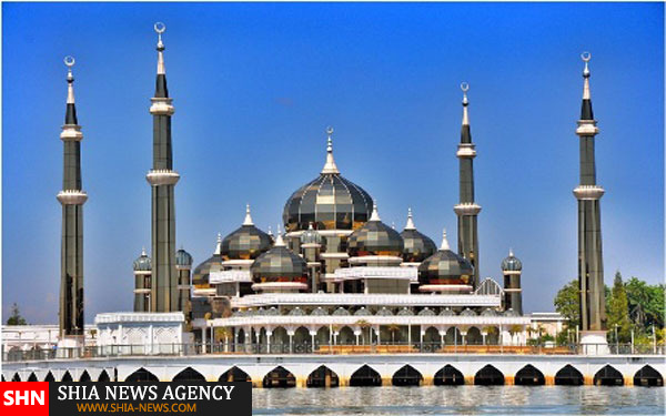 تصاویری زیبا از مسجد کریستالی در مالزی