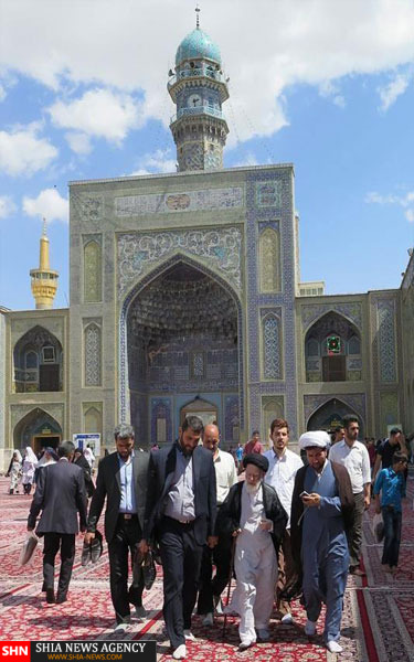 تصاویر آیت الله شبیری زنجانی در حرم رضوی تصاویر آیت الله شبیری زنجانی در حرم رضوی