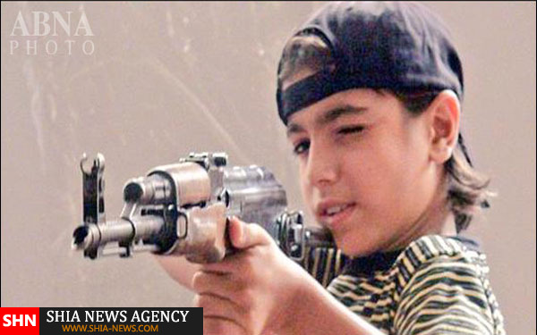 آموزش وحشی‌گری به کودکان توسط داعش + تصاویر