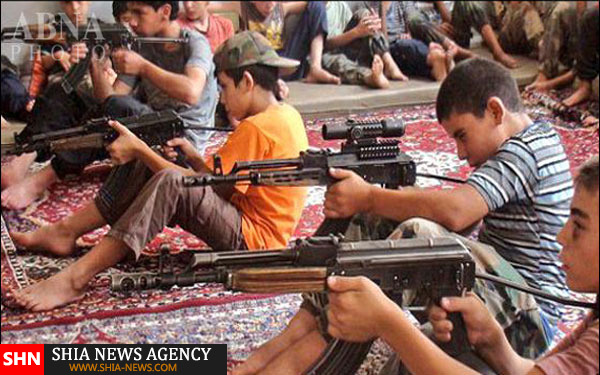 آموزش وحشی‌گری به کودکان توسط داعش + تصاویر