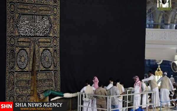 تصاویر مراسم بالا بردن پرده کعبه جهت آمادگی برای حج