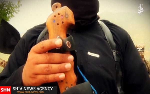 داعش یک سرباز افغان را گردن زد + تصاویر (18+)