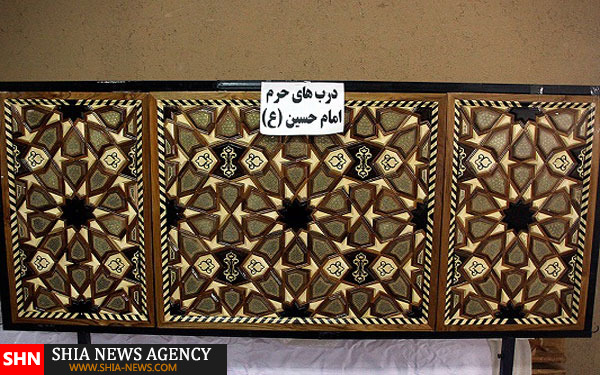 کتیبه‌ های خاتم پشت درهای حرم امام حسین(ع)