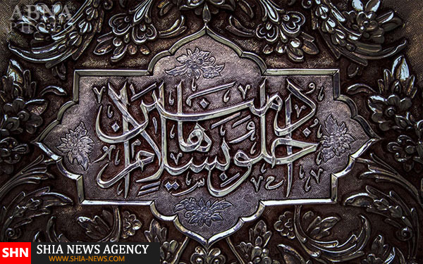 تصاویر گوشه و کنار حرم مطهر امام حسین(ع) تصاویر گوشه و کنار حرم مطهر امام حسین(ع)