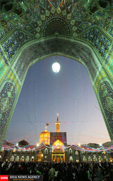 تصاویر چراغانی حرم مطهر امام رضا (ع) تصاویر چراغانی حرم مطهر امام رضا (ع)