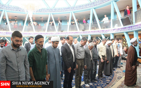 استقبال گسترده غیرمسلمانان از مراسم روز درهای باز مسجد امام علی(ع) + تصاویر