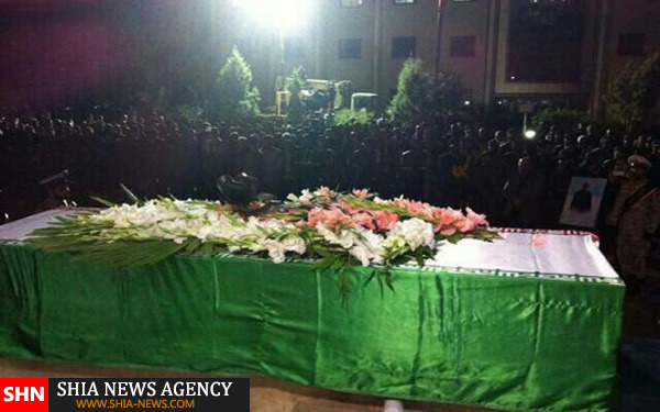 تصاویری از ورود پیکر شهید سردار حسین همدانی به کشور تصاویری از ورود پیکر شهید سردار حسین همدانی به کشور