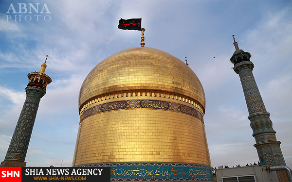 تصاویر تعویض پرچم گنبد حرم حضرت معصومه(س) تصاویر تعویض پرچم گنبد حرم حضرت معصومه(س)
