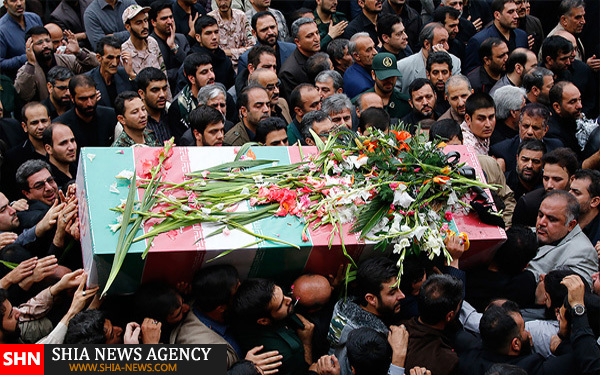 تشییع پیکر شهدای مدافع حرم باقری و  کریمی چگونه گذشت؟ + تصاویر