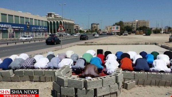 شیعیان بحرین در مساجد ویران شده
