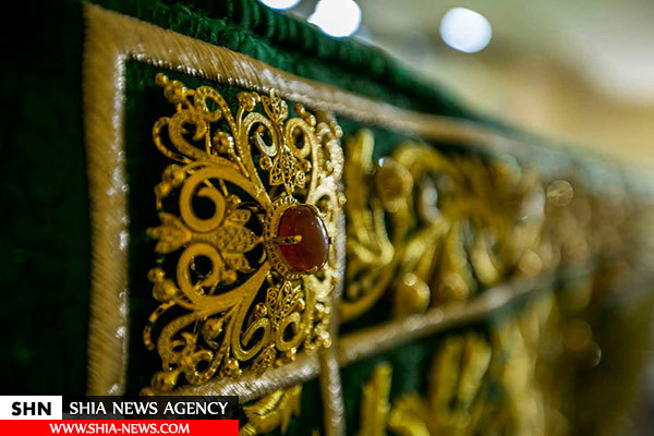 تصاویری از پوشش جدید مقبره امام حسین(ع)