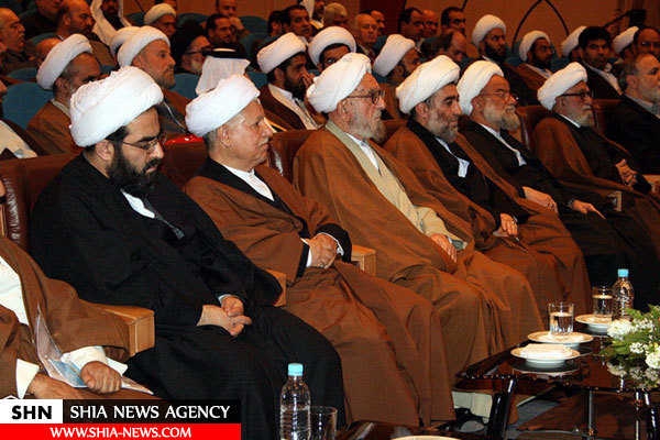 تصاویر دیدارهای صمیمی آیت الله هاشمی با مراجع و علما