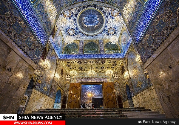 دلبری از زائران در حرم مطهر امام حسین (ع) با نقوش اسلیمی ایران+ تصاویر