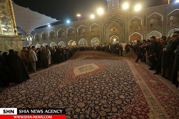 تصاویر فرش کردن ایوان طلای امیرالمومنین (ع) در نجف