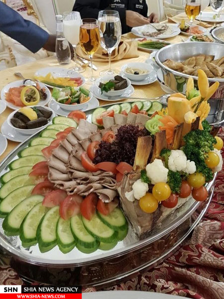 تصاویر ضیافت شام پر زرق و برق شاه عربستان برای میهمانان ویژه تصاویر ضیافت شام پر زرق و برق شاه عربستان برای میهمانان ویژه