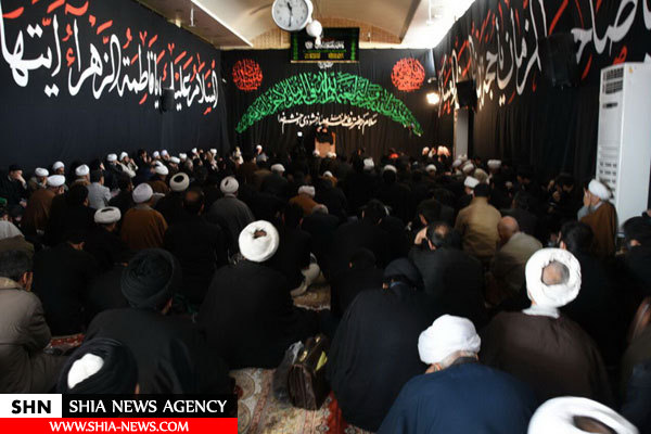 مراسم عزاداری حضرت زهرا (س) با حضور آیت الله العظمی وحید + تصاویر
