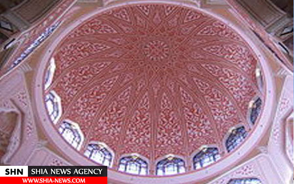 مسجدی با گنبد صورتی+تصویر