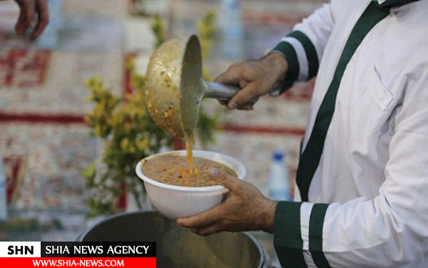 تصاویر افطاری 12 هزار نفری حرم امام رضا (ع)