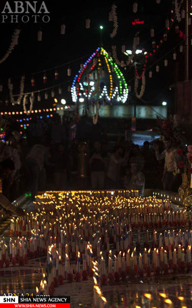روشن کردن۱۱۸۲ شمع به مناسبت ولادت امام زمان(عج) در کربلا