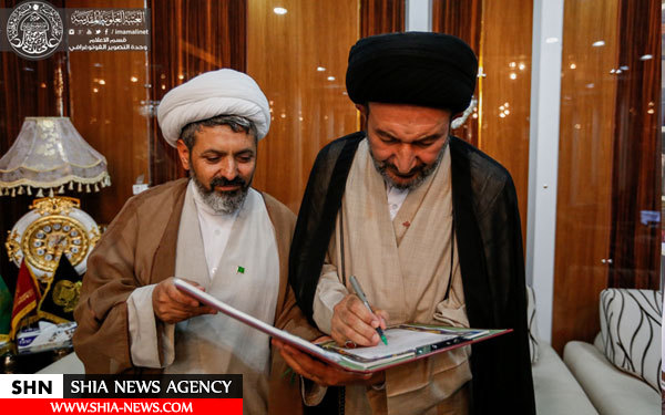 پرچم بارگاه منور رضوی به آستان علوی اهدا شد+  تصاویر