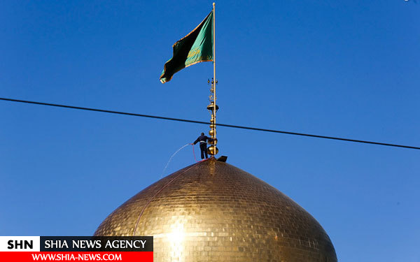 شستشوی گنبد منور رضوی در آستانه میلاد امام رضا (ع) شستشوی گنبد منور رضوی در آستانه میلاد امام رضا (ع)