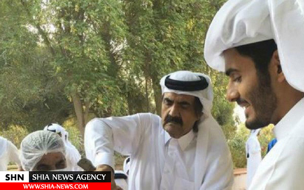 تصویر چهره امیر سابق قطر هنگام ذبح گوسفند! تصویر چهره امیر سابق قطر هنگام ذبح گوسفند!