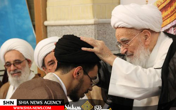 مراسم جشن عید غدیرخم و عمامه گذاری مدرسه اباصالح با حضور آیت الله صافی مراسم جشن عید غدیرخم و عمامه گذاری مدرسه اباصالح با حضور آیت الله صافی