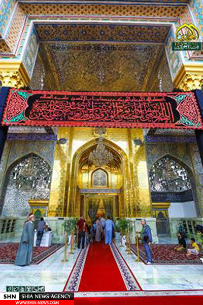 حرم مطهر امامین کاظمین همزمان با فرارسیدن محرم سیاه پوش شد