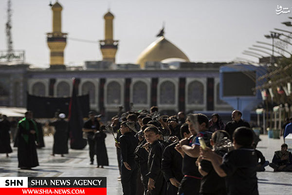 عزاداری کودکان در حرم امام حسین(ع)