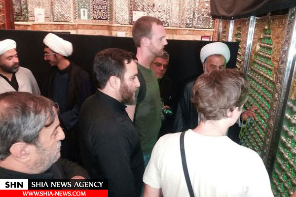 ۵ توریست در شامگاه عاشورای حسینی مسلمان شدند