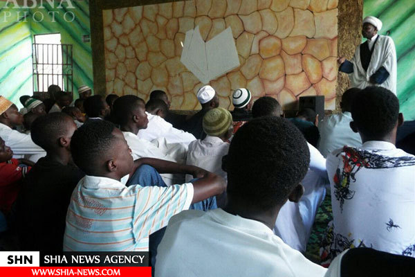 تصاویر نخستین نماز جمعه مسجد امام علی(ع) کنگو