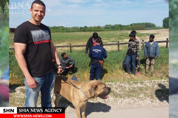 انداختن سگ‌ به جان مهاجران+ تصاویر