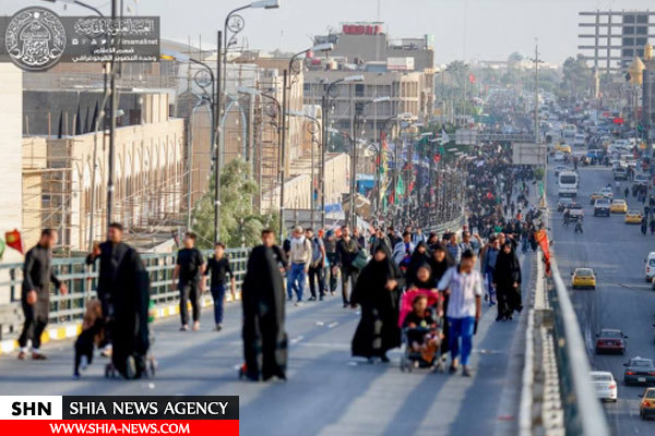 تصاویر پیاده روی زائران اربعین در نجف اشرف تصاویر پیاده روی زائران اربعین در نجف اشرف