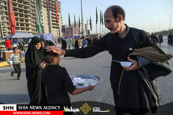 تصاویر لحظه به لحظه با قدم های زائران کربلا تصاویر لحظه به لحظه با قدم های زائران کربلا