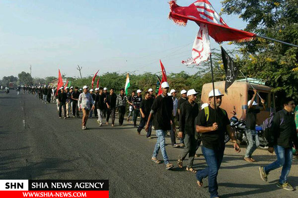 تصاویری از راهپیمایی اربعین عزاداران حسینی در هند