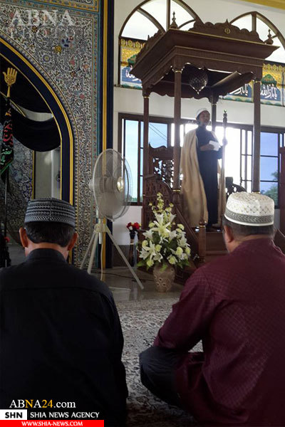 نماز جمعه غریبانه شیعیان در پایتخت تایلند نماز جمعه غریبانه شیعیان در پایتخت تایلند