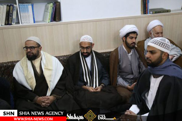 تصاویر عمامه گذاری طلاب در روز میلاد رسول اکرم (ص) تصاویر عمامه گذاری طلاب در روز میلاد رسول اکرم (ص)