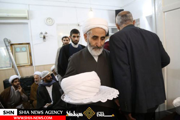 تصاویر عمامه گذاری طلاب در روز میلاد رسول اکرم (ص) تصاویر عمامه گذاری طلاب در روز میلاد رسول اکرم (ص)
