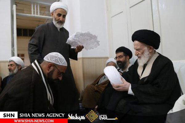 تصاویر عمامه گذاری طلاب در روز میلاد رسول اکرم (ص) تصاویر عمامه گذاری طلاب در روز میلاد رسول اکرم (ص)