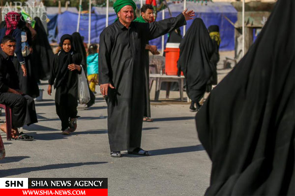 پیاده روی مردم عراق به سوی نجف در روز زیارتی امیرالمؤمنین(ع)