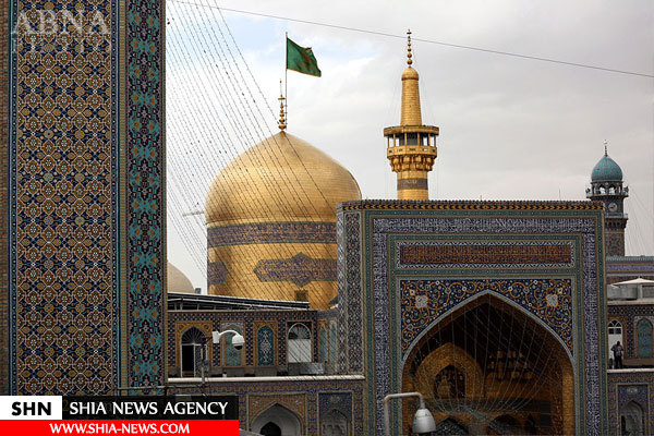 تصاویر تحویل سال نو در حرم مطهر امام رضا(ع)