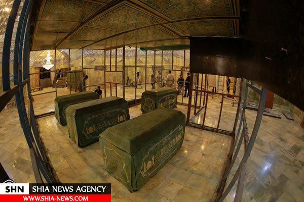 تصاویر از باز کردن ضریح قدیمی حرم مطهر امامین عسکریین(ع)