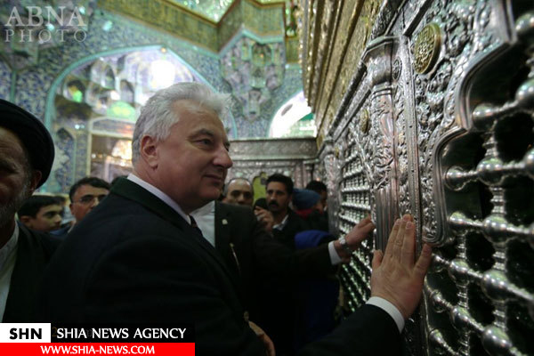 تشرف مسئولان عالیرتبه مجارستان به حرم حضرت معصومه(س) تشرف مسئولان عالیرتبه مجارستان به حرم حضرت معصومه(س)